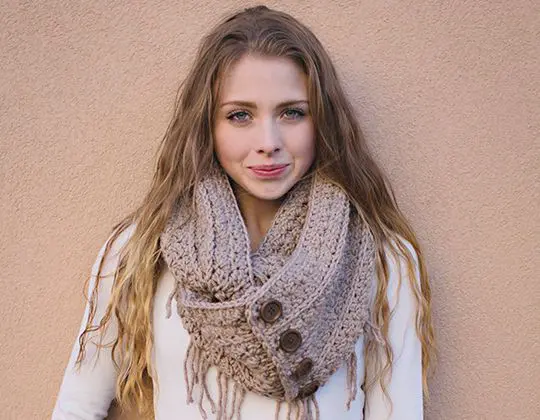 Crochet Rustic Fringe Infinity Scarf Pattern