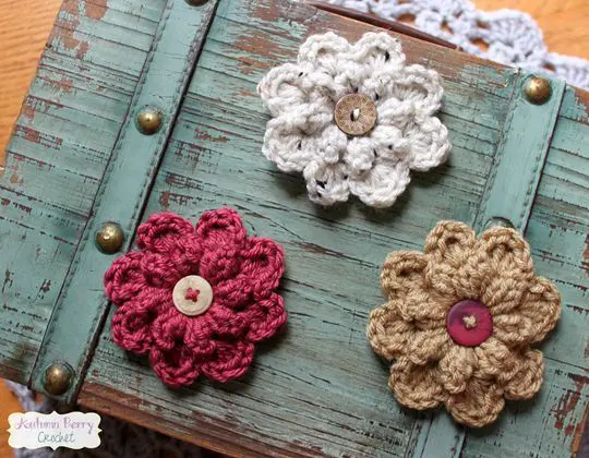 Crochet Autumn Berry Flower Free Pattern