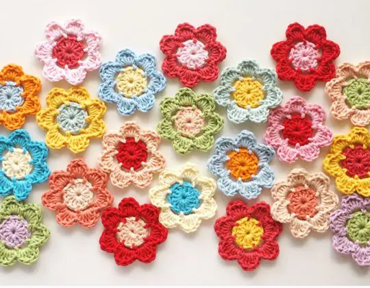 Easy Peasy Flower Free Pattern