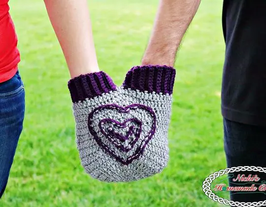 Crochet A SMITTEN MITTEN FOR HOLDING HANDS Free Pattern