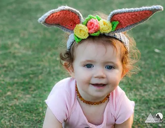 Crochet Bunny Ears Headband with Flowers free pattern