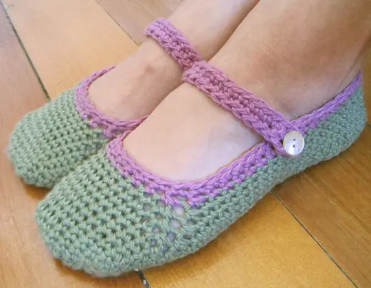 Crochet Mary Jane Slippers free pattern