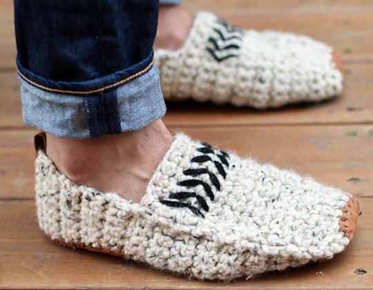 Crochet  Modern Men’s Slippers free pattern