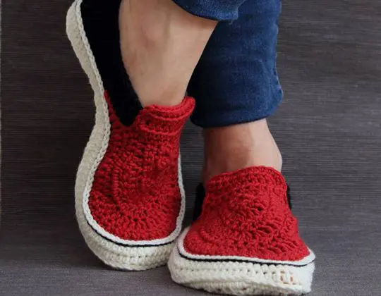 Crochet Slip-Ons Slippers easy pattern