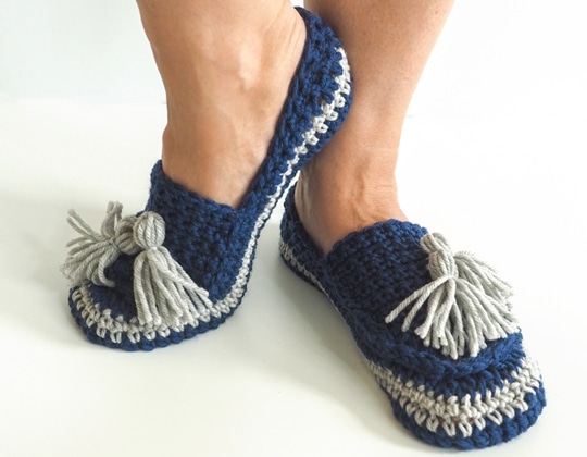 Crochet Tassel Slip-Ons Slippers free pattern