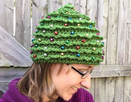 Crochet Christmas Tree Hat easy pattern - Crochet Pattern for Christmas Beanie