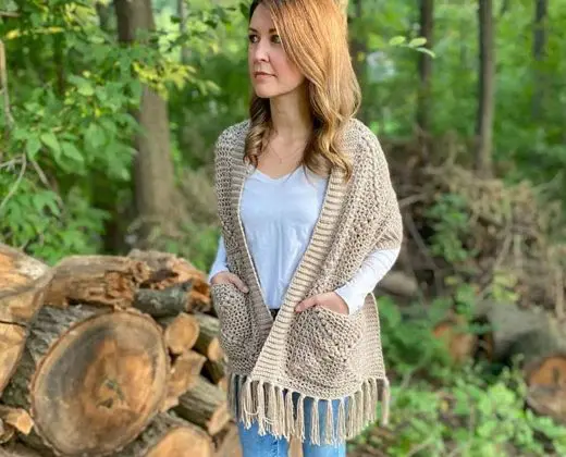 Crochet Pine Gap Pocket Shawl free pattern